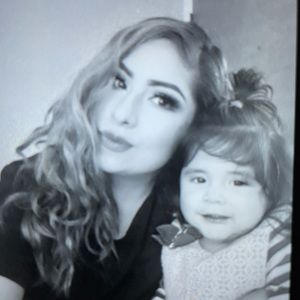 Meet your Posher, Lola